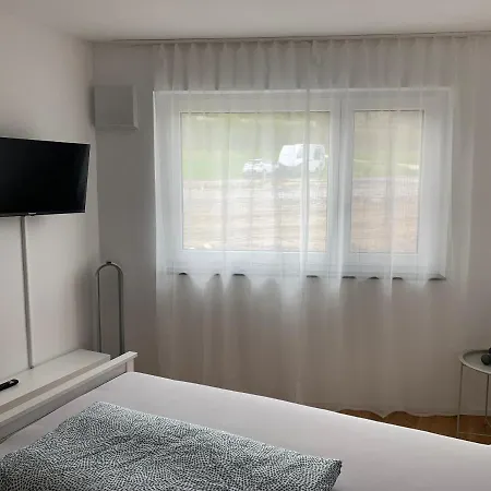 Aurora Am Bodensee * Friedrichshafen